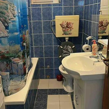 Nina شقة شيبينيك